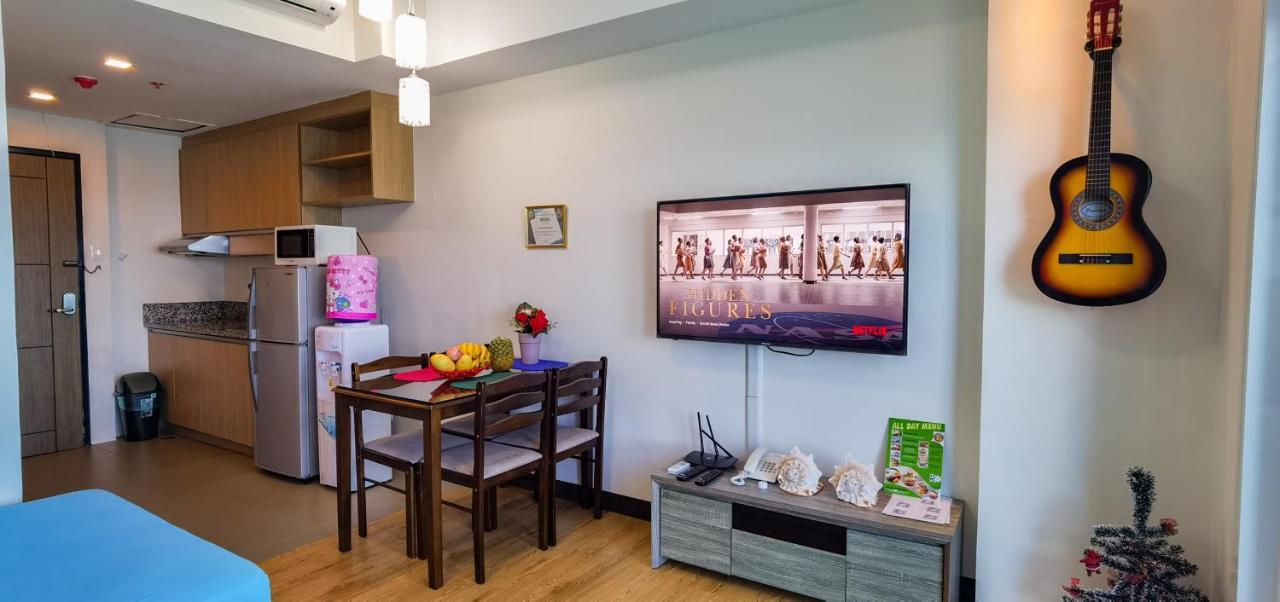 Oceanfront At Arterra, Fast Wifi, Nflix, Kitchen -C Villa Đảo Mactan Ngoại thất bức ảnh